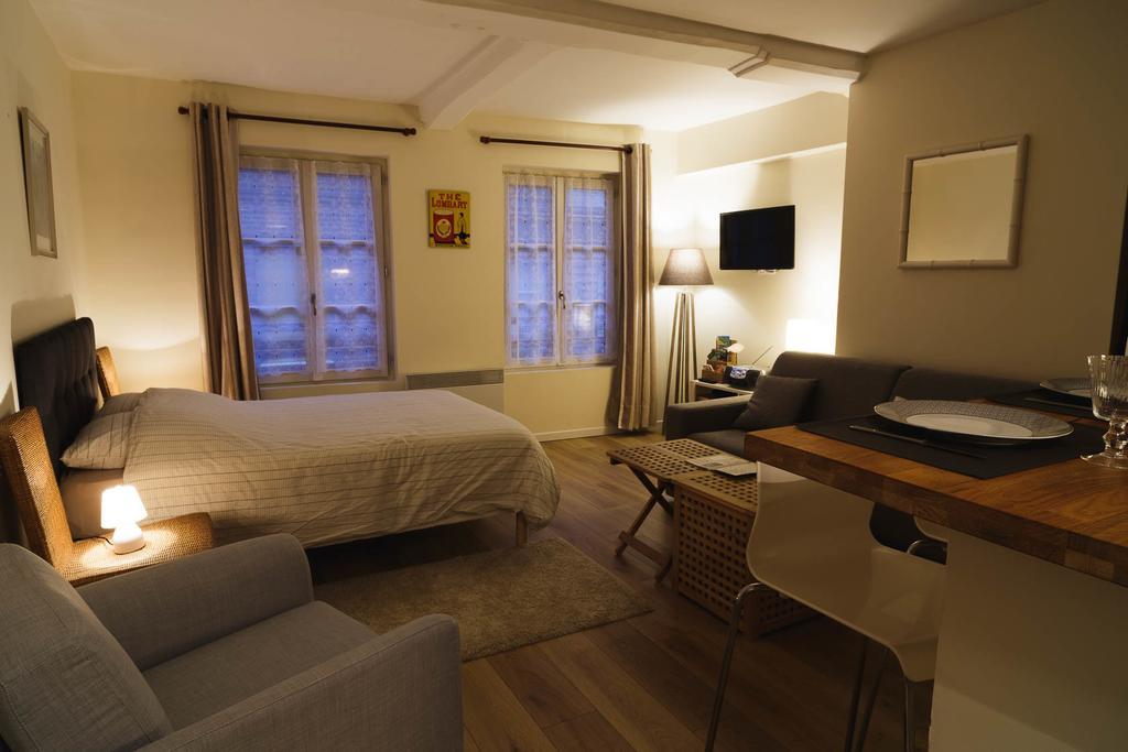 Le Studio Du Gouverneur Honfleur Room photo